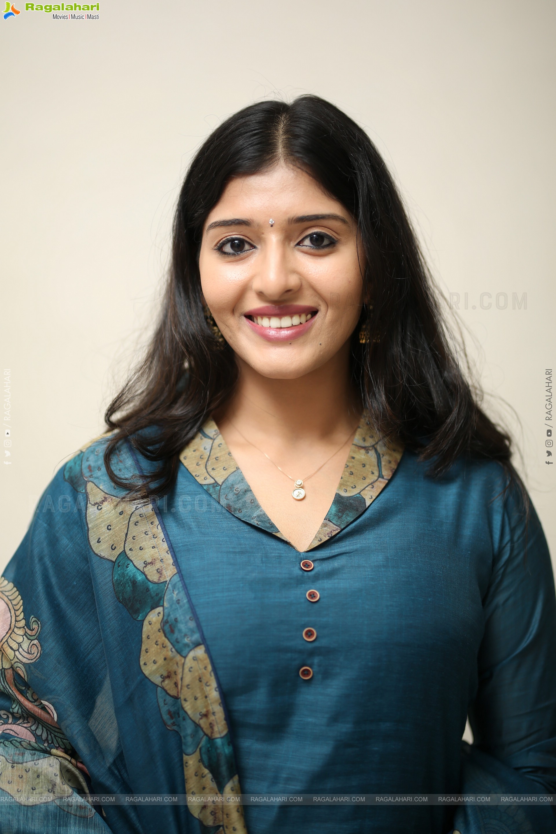 Ramya Priya at Bakasura Restaurant Prerelease Event, HD Gallery