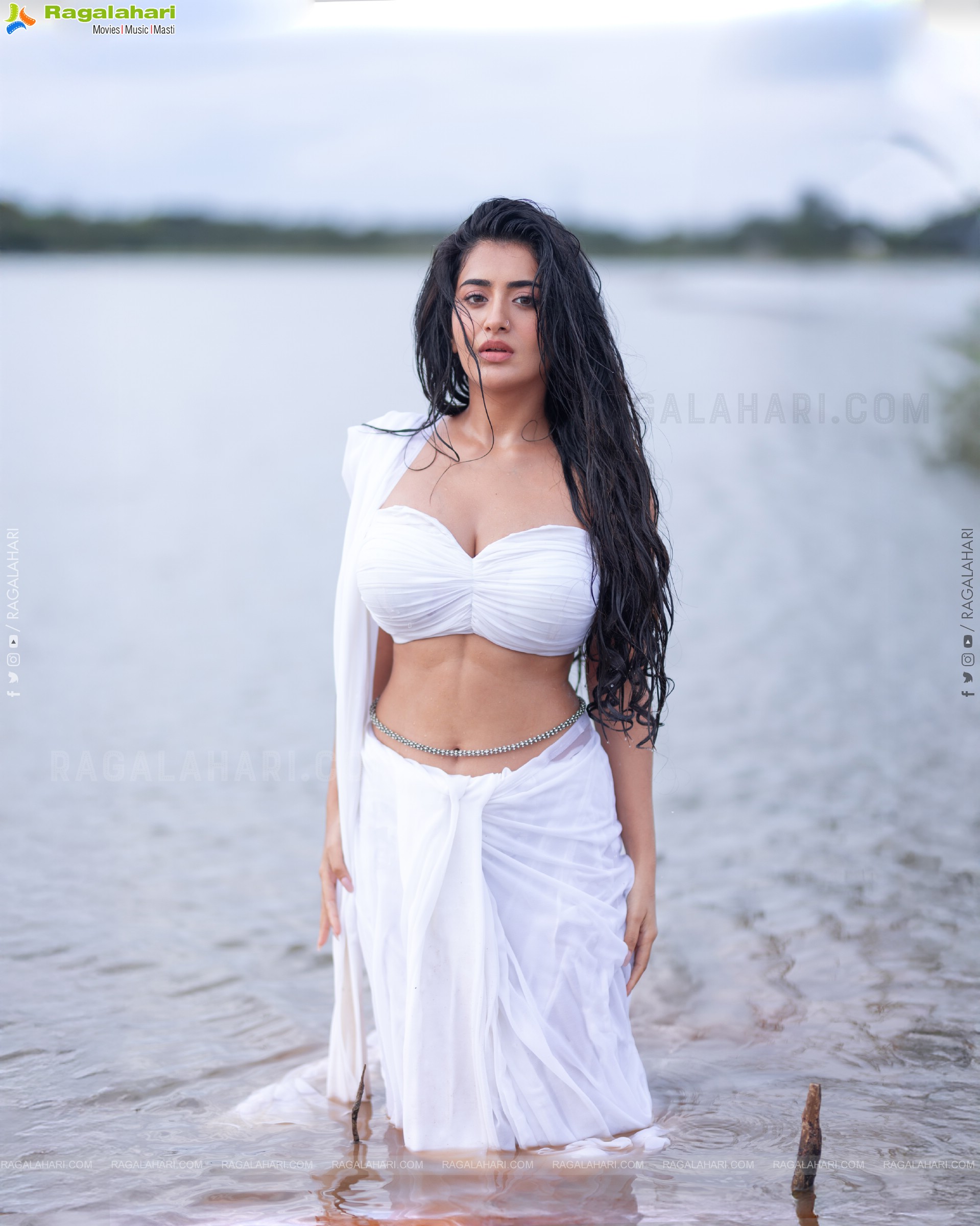 Heroine Rashi Singh Latest Photoshoot Stills, HD Gallery