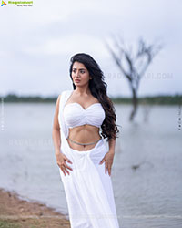 Heroine Rashi Singh Latest Photoshoot Stills, HD Gallery