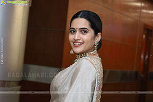 Sravanthi Chokarapu at Hi Life Exhibition Grand Launch