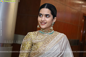 Sravanthi Chokarapu at Hi Life Exhibition Grand Launch
