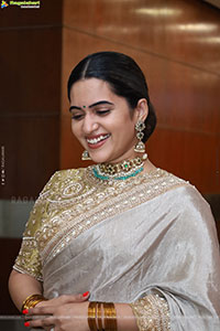 Sravanthi Chokarapu at Hi Life Exhibition Grand Launch