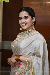 Sravanthi Chokarapu at Hi Life Exhibition Grand Launch