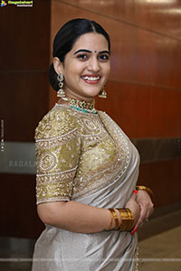 Sravanthi Chokarapu at Hi Life Exhibition Grand Launch