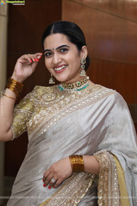 Sravanthi Chokarapu at Hi Life Exhibition Grand Launch