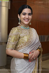 Sravanthi Chokarapu at Hi Life Exhibition Grand Launch