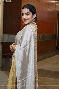 Sravanthi Chokarapu at Hi Life Exhibition Grand Launch