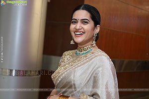 Sravanthi Chokarapu at Hi Life Exhibition Grand Launch