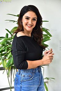 Sridevi Vijaykumar at Sundarakanda Movie Interview