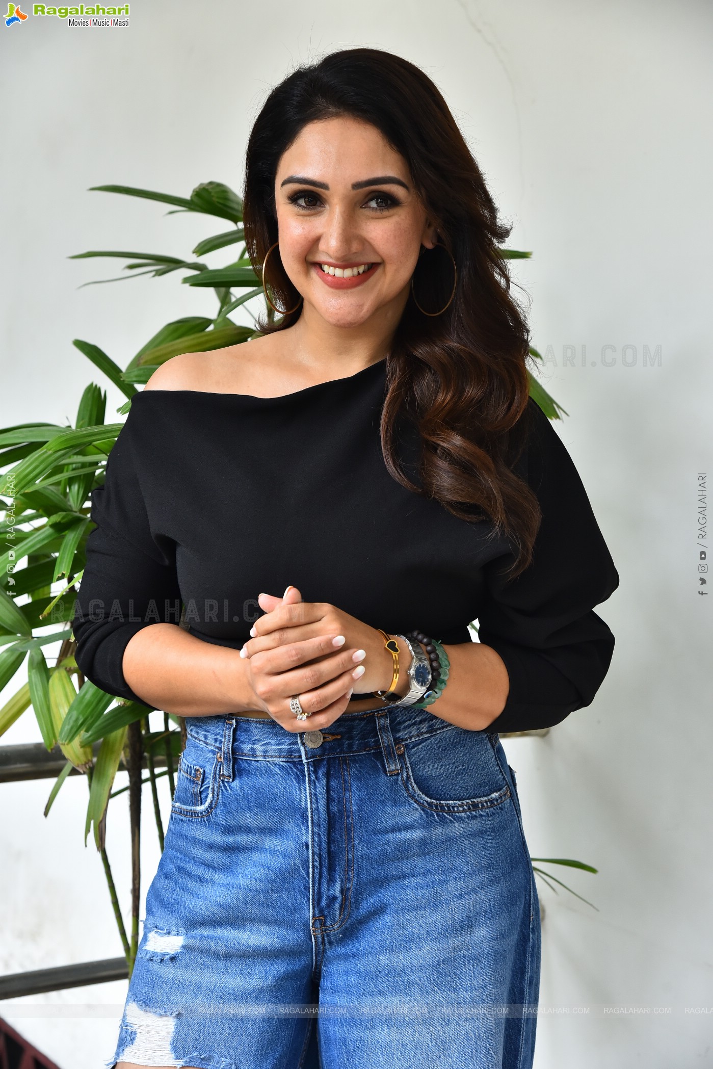 Sridevi Vijaykumar at Sundarakanda Movie Interview, HD Gallery