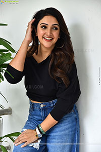 Sridevi Vijaykumar at Sundarakanda Movie Interview