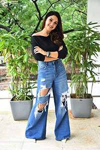 Sridevi Vijaykumar at Sundarakanda Movie Interview