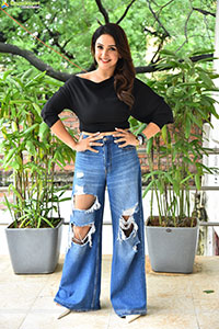Sridevi Vijaykumar at Sundarakanda Movie Interview