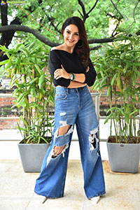 Sridevi Vijaykumar at Sundarakanda Movie Interview