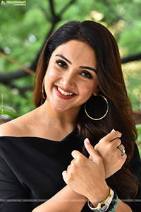 Sridevi Vijaykumar at Sundarakanda Movie Interview