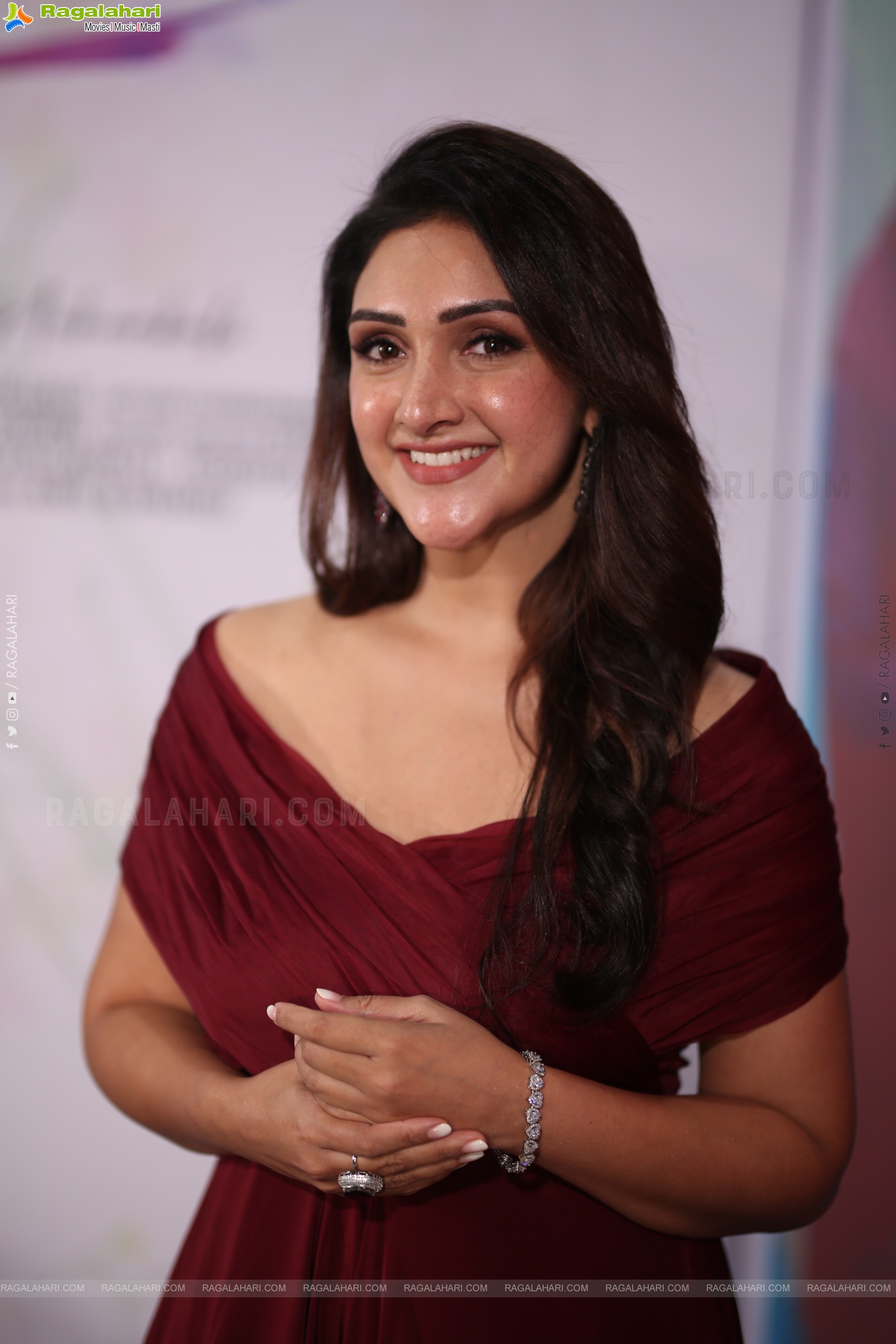 Sridevi Vijaykumar at Sundarakanda Movie Press Meet, HD Gallery