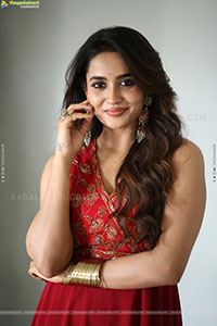 Teju Ashwini at Chai Wala Teaser Launch, HD Gallery 