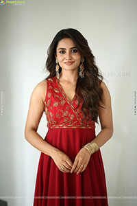 Teju Ashwini at Chai Wala Teaser Launch, HD Gallery 
