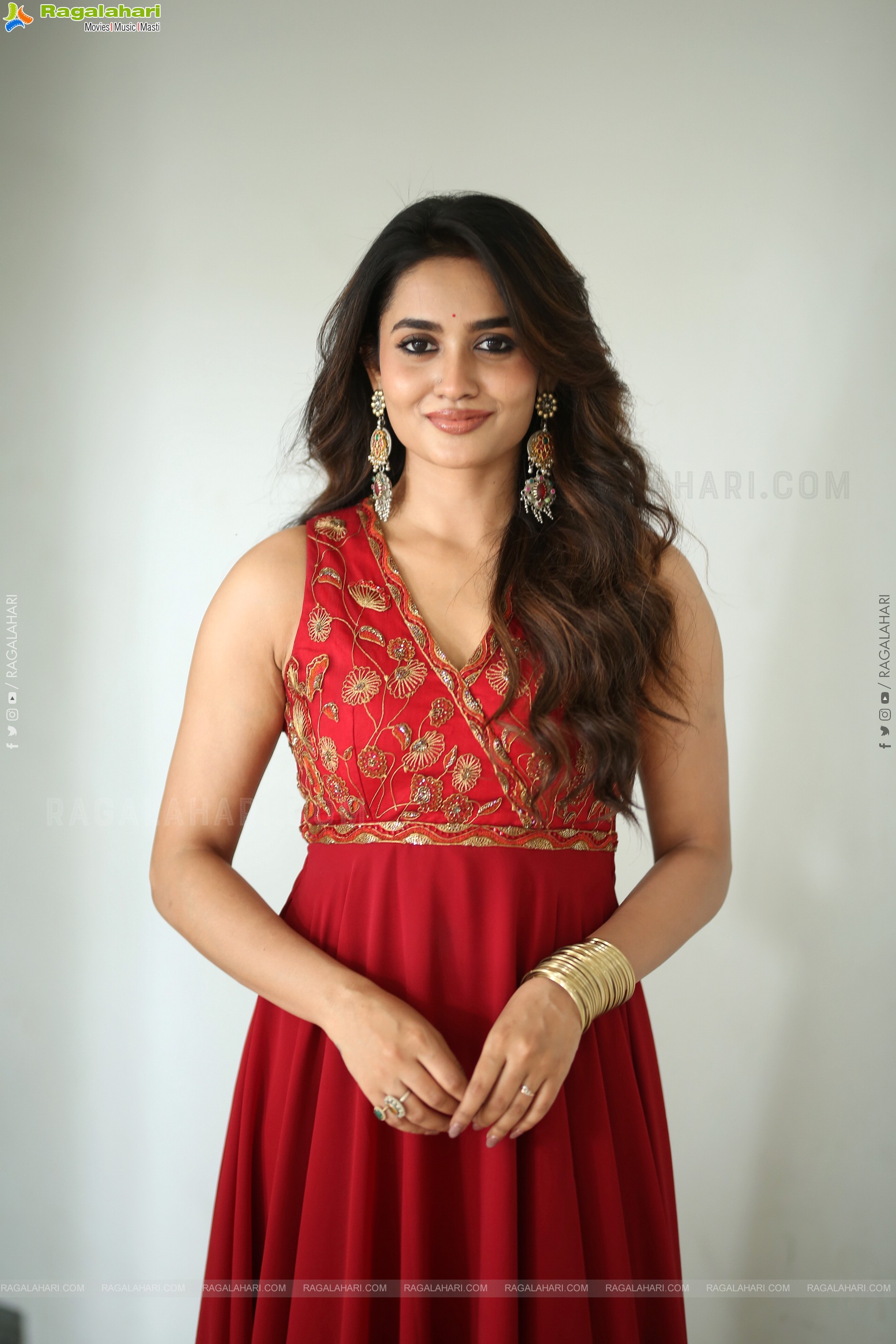 Teju Ashwini at Chai Wala Teaser Launch, HD Gallery