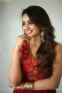 Teju Ashwini at Chai Wala Teaser Launch, HD Gallery 