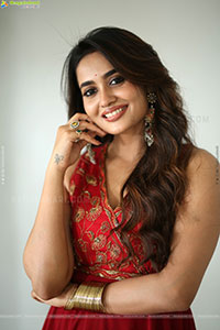 Teju Ashwini at Chai Wala Teaser Launch, HD Gallery 