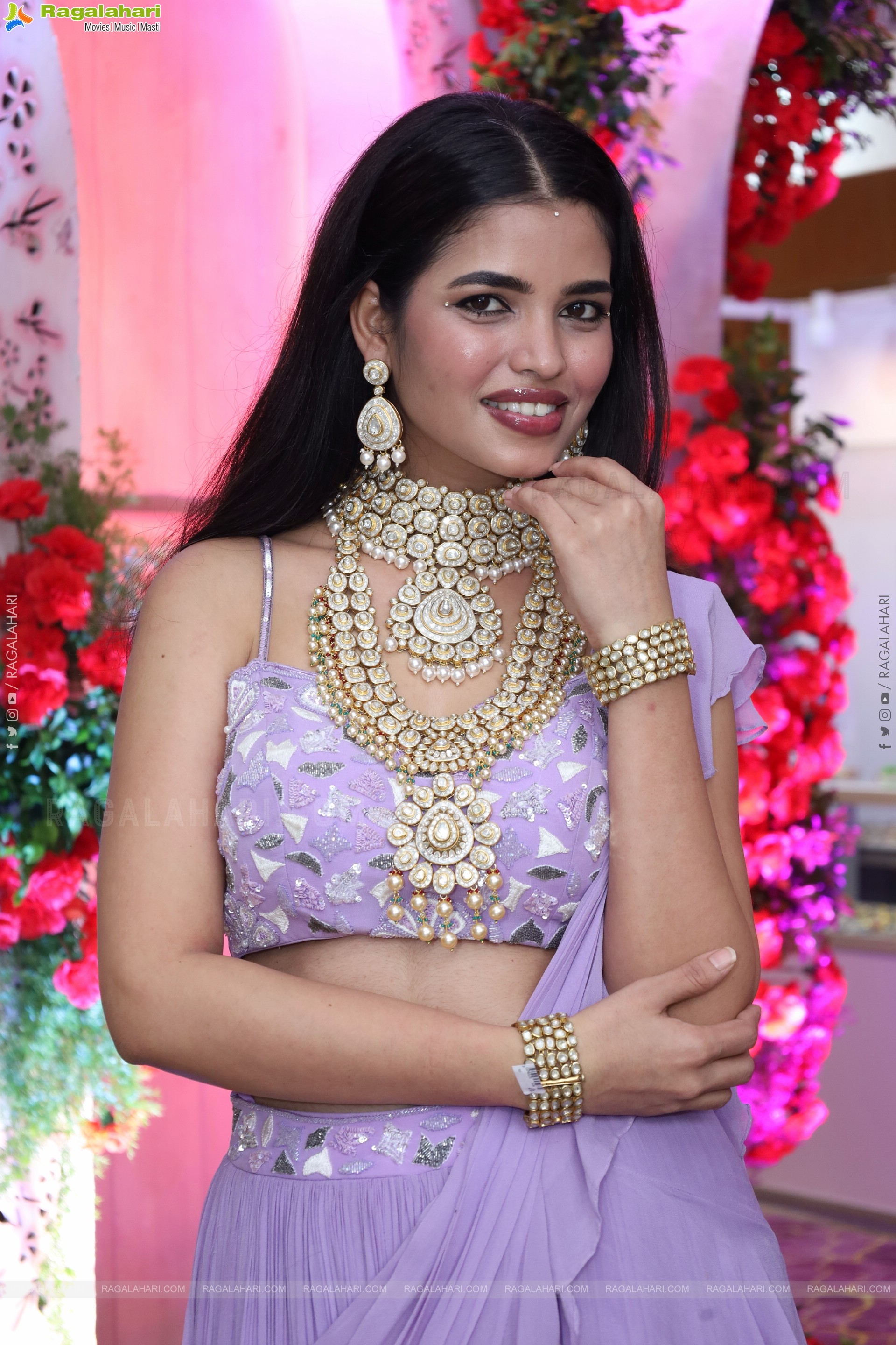 Urmila Chauhan at Hi Life Festival Special Exhibition Launch, HD Gallery