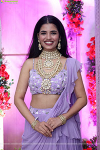 Urmila Chauhan at Hi Life Festival Special Exhibition Launch
