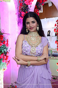 Urmila Chauhan at Hi Life Festival Special Exhibition Launch