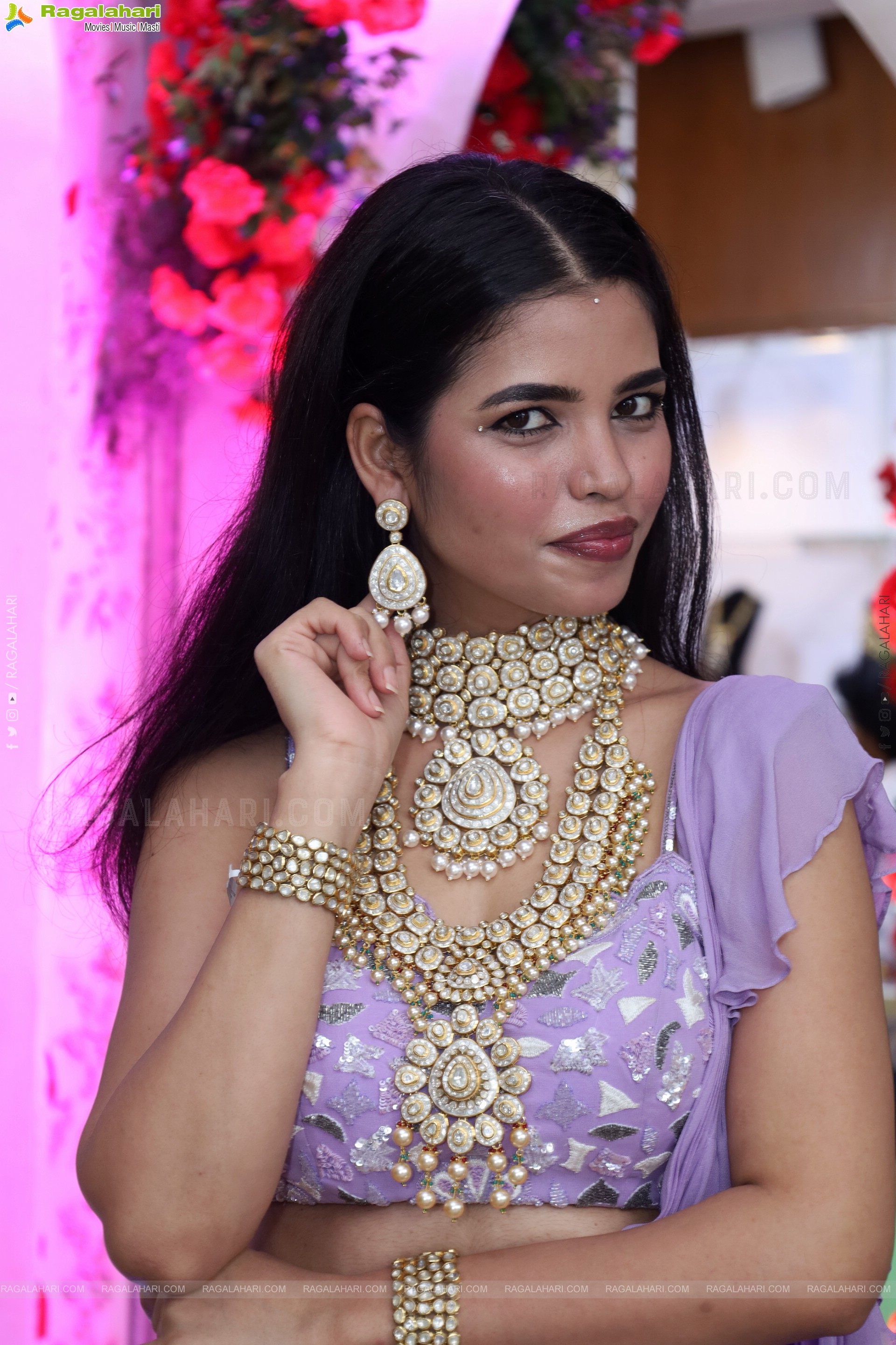 Urmila Chauhan at Hi Life Festival Special Exhibition Launch, HD Gallery