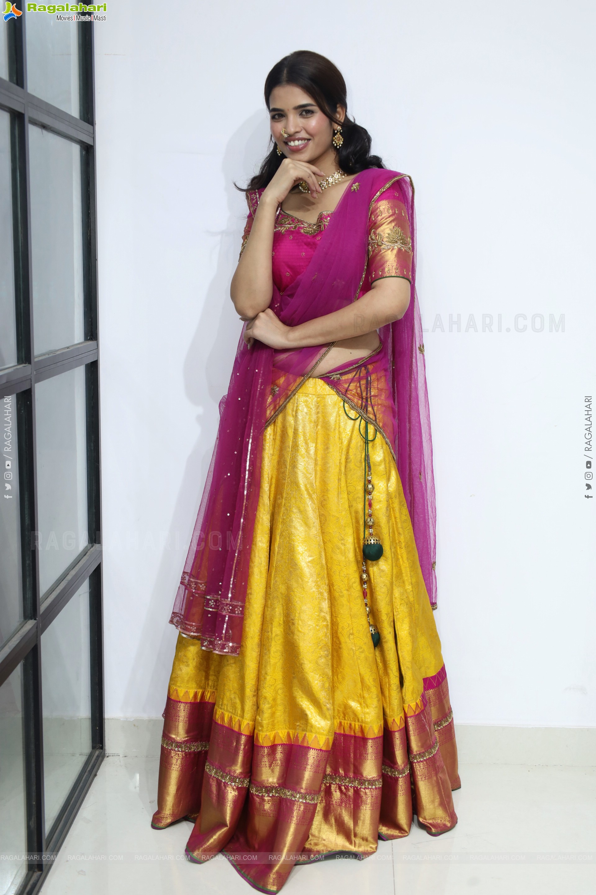 Urmila Chauhan Latest Glam Photoshoot Stills, HD Gallery