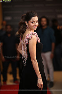 Vedika at SIIMA 2025 Awards Press Meet, HD Gallery