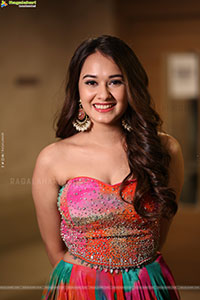 Virti Vaghani Latest HD Photoshoot Stills, HD Gallery	