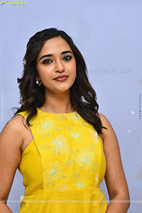 Anyuktha Nallani at Good Time Teaser Launch