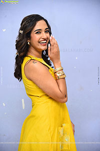 Anyuktha Nallani at Good Time Teaser Launch