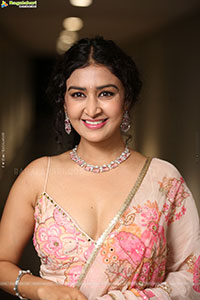 Farnaz Shetty Glam Photoshoot Stills, HD Gallery