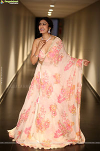 Farnaz Shetty Glam Photoshoot Stills, HD Gallery