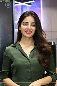 Kushitha Kallapu Latest Beautiful Stills, HD Gallery