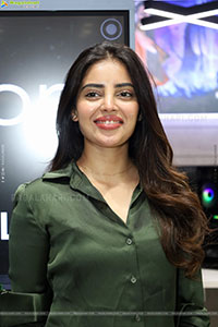 Kushitha Kallapu Latest Beautiful Stills, HD Gallery