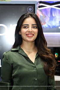 Kushitha Kallapu Latest Beautiful Stills, HD Gallery