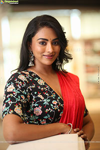 Kamakshi Bhaskarla at Agadha Movie Interview, HD Gallery