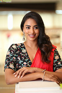 Kamakshi Bhaskarla at Agadha Movie Interview, HD Gallery