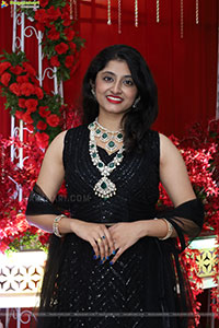 Lakshmi Priya Glam stills in Black Dress, HD Gallery