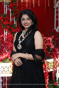 Lakshmi Priya Glam stills in Black Dress, HD Gallery