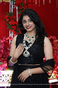 Lakshmi Priya Glam stills in Black Dress, HD Gallery