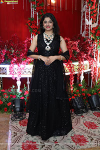 Lakshmi Priya Glam stills in Black Dress, HD Gallery