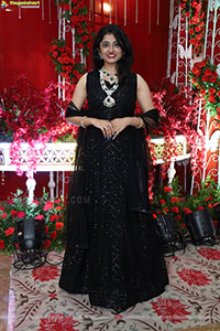 Lakshmi Priya Glam stills in Black Dress, HD Gallery
