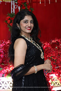 Lakshmi Priya Glam stills in Black Dress, HD Gallery