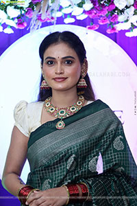 Manu Malleshwari at Hi Life Exhibition Launch Event