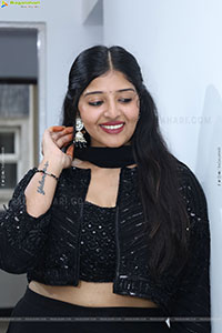 Ramya Priya Glam stills in Black Dress, HD Gallery