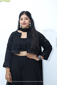 Ramya Priya Glam stills in Black Dress, HD Gallery
